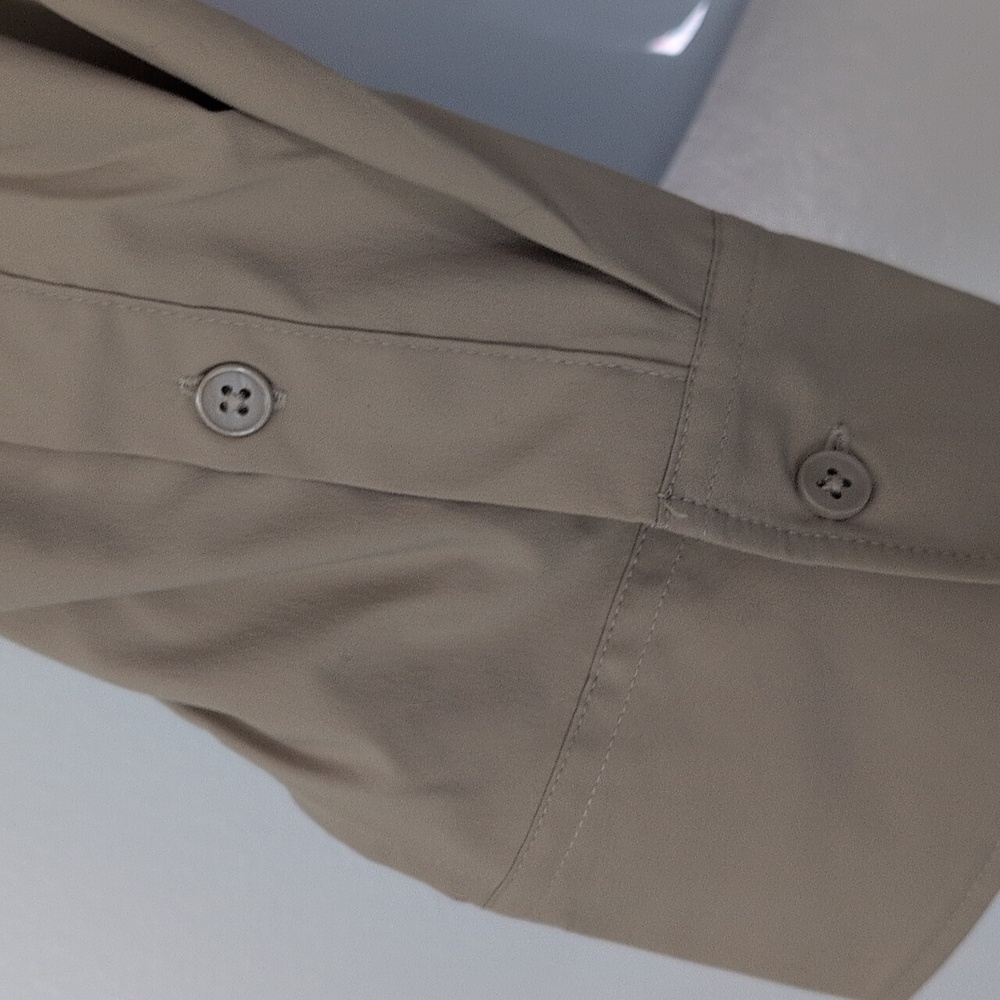 Athleta Mid-day Ultra Cropped Beige Button-Front Shirt Jacket - Picture 8 of 12
